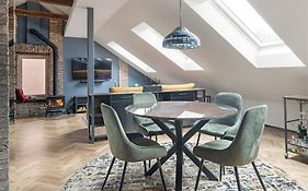 Cozy Penthouse