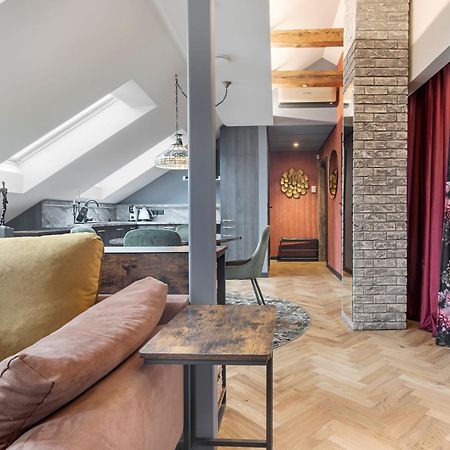 Cozy Penthouse Apartment Vilnius Exterior photo