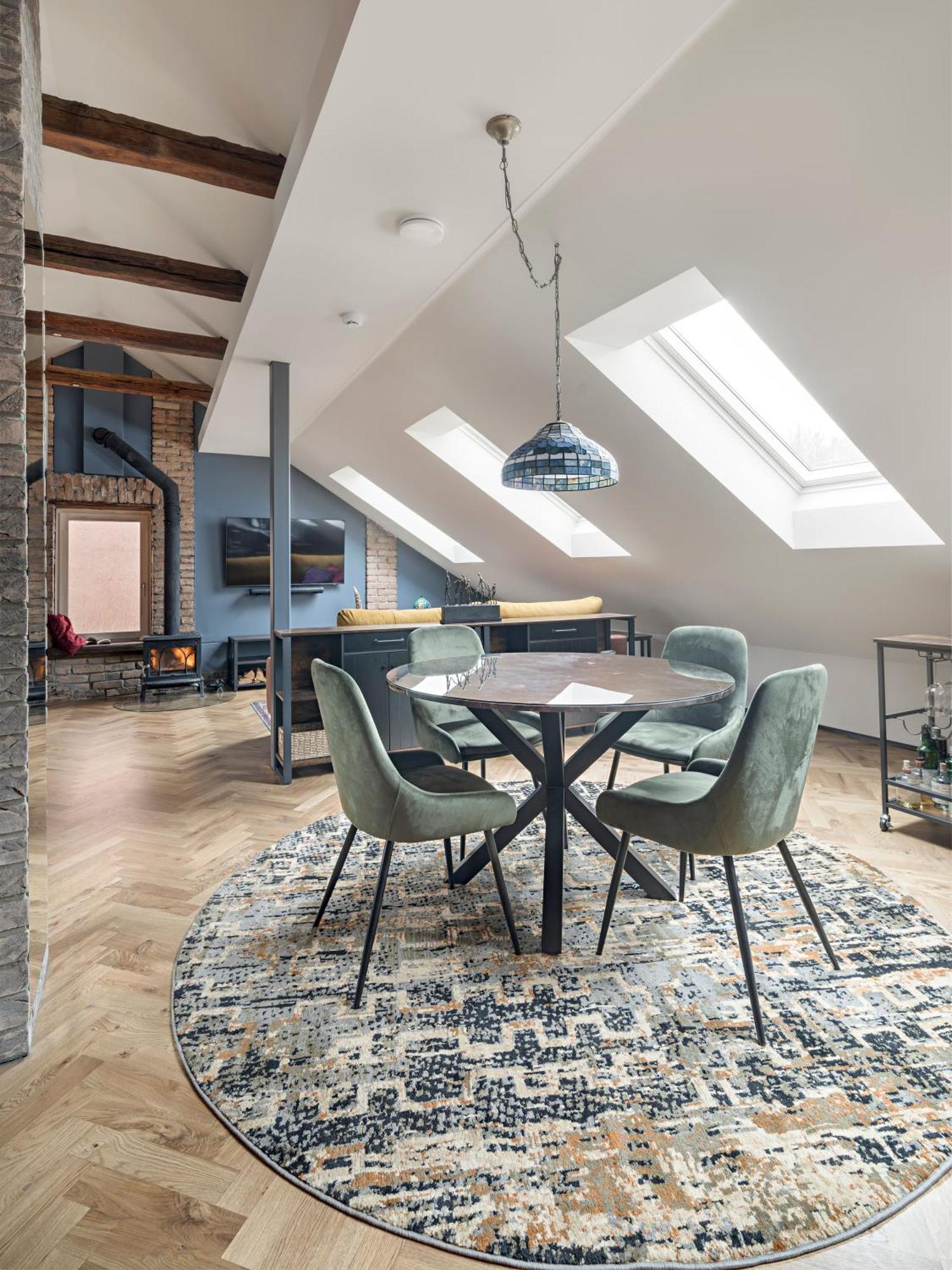 Cozy Penthouse Apartment Vilnius Exterior photo